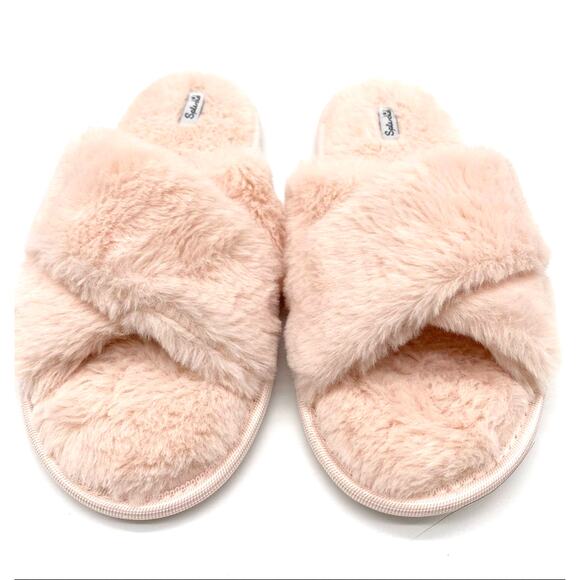 Splendid Womens M/L Slip On Criss-Cross Faux Fur Slippers Pink Lounge Fluffy‎ - Picture 3 of 7